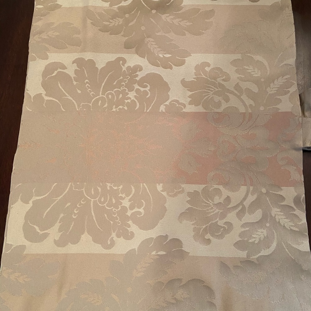 Drapery - Picture 3 of 5